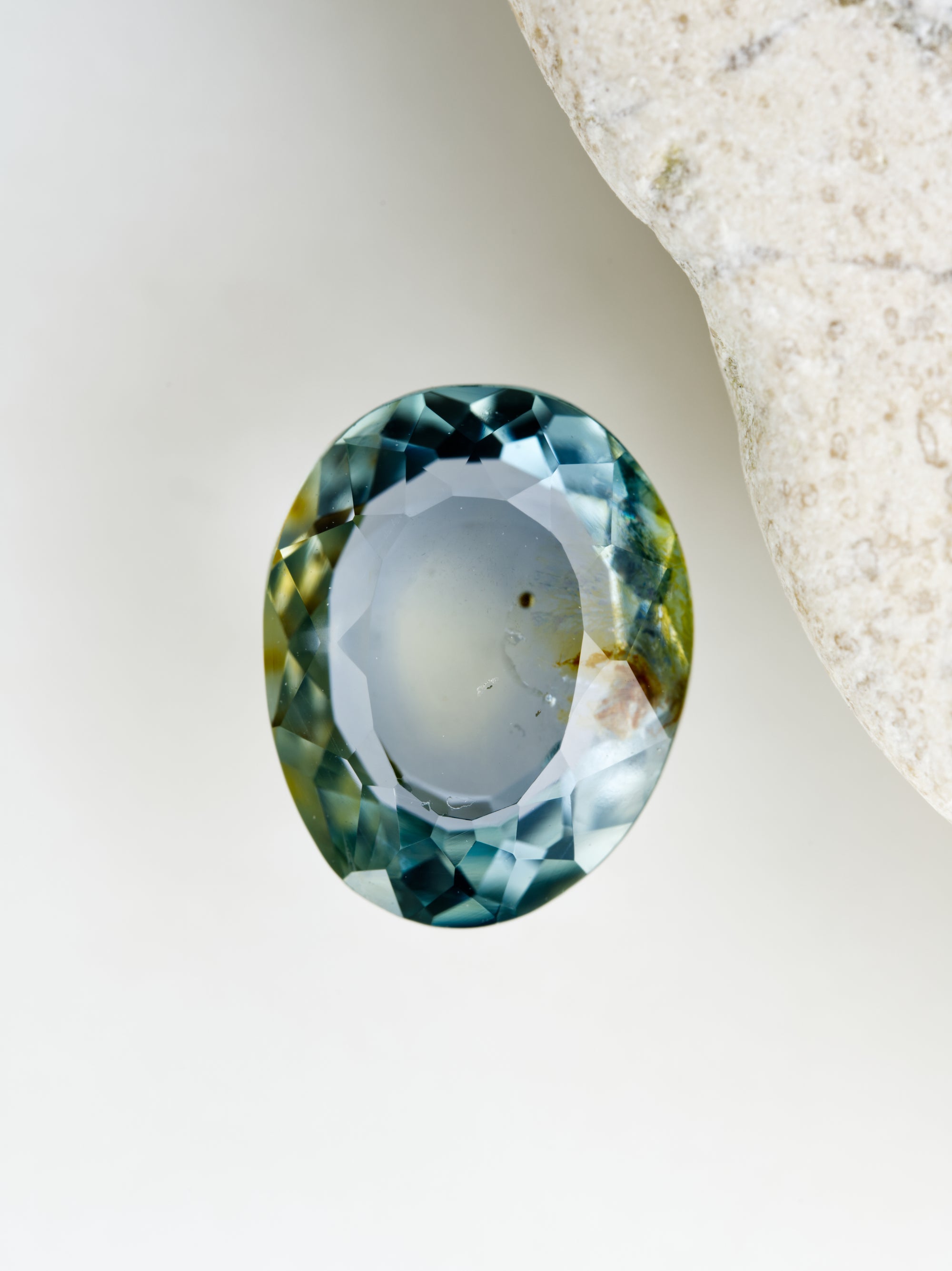 Quiet Fjord - 1.820ct